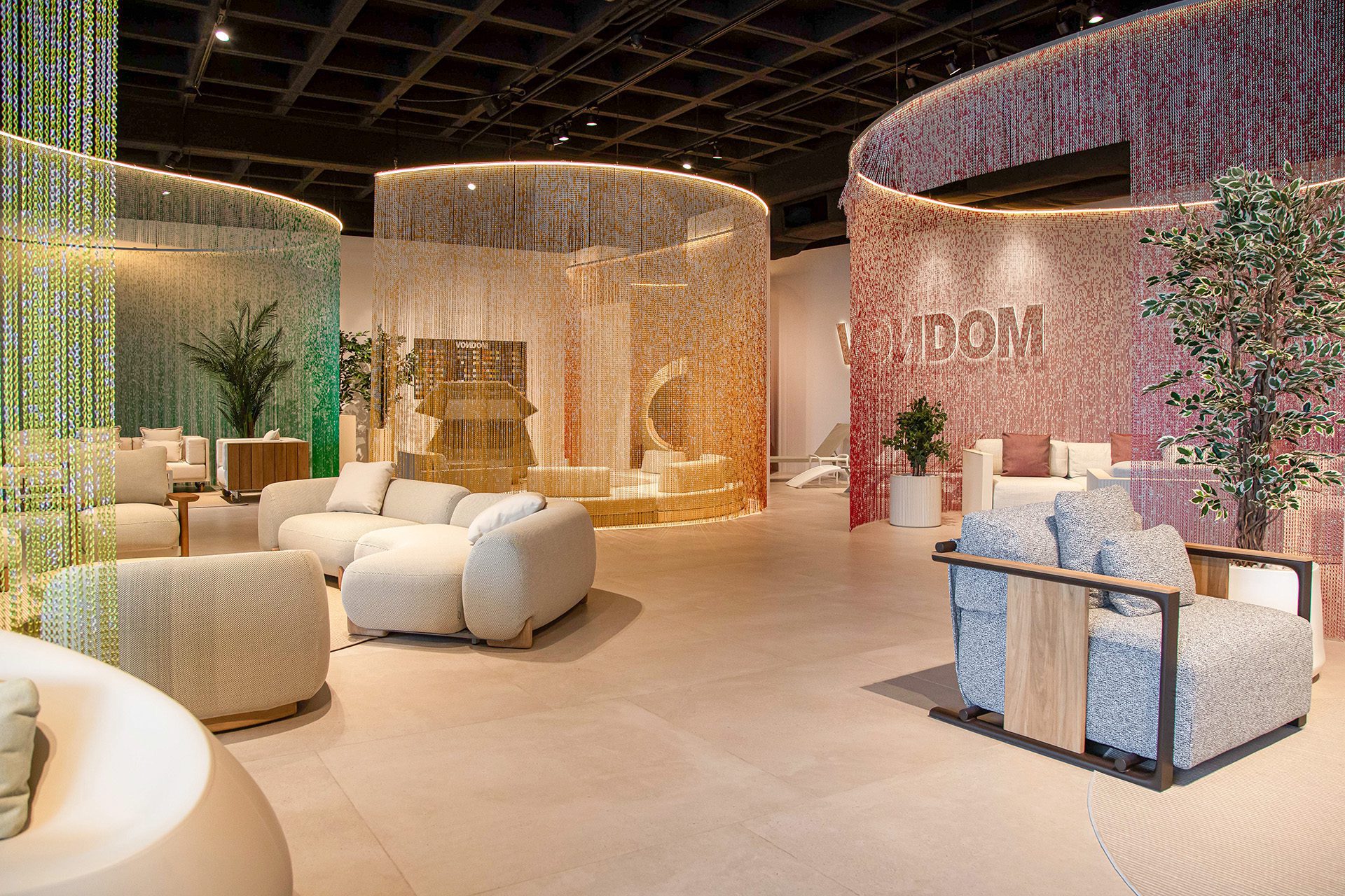 Vondom | Nuevo showroom de muebles de exterior en Cancún.