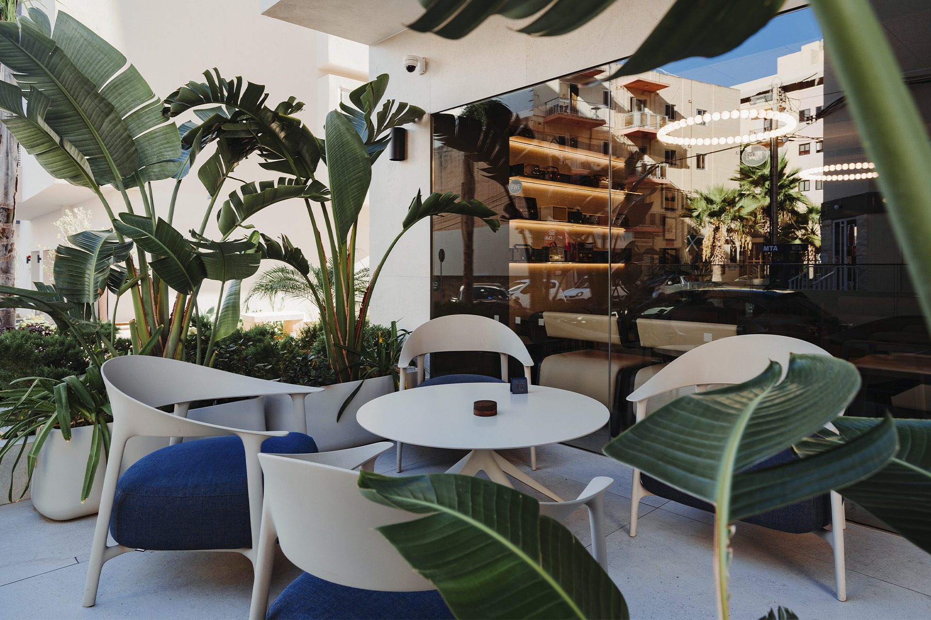 Vondom | Muebles de exterior de diseño para Hotel Best Western Malta